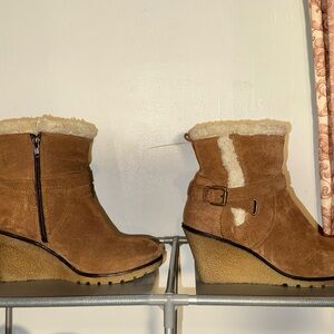 Skechers Tan Suede Wedge Ankle Boots with Shearling Trim.